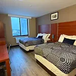 Sky Hotel Flushing/Laguardia Airport