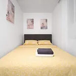 Elegant 3 Bedroom Unit Near Chinatown