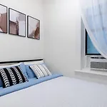 Aura Style 3bd At Times Square Manhattan