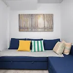 Elegant 3 Bedroom Unit Near Chinatown