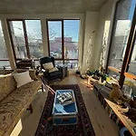Conover Loft By Rove Travel - Loft Apartment With Private Rooftop