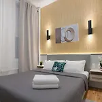 2Bd Modern Home In Manhattan