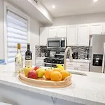 Beauty On The Reservoir Luxury New-build 2br W King Bed, Designer Finishes Ultra-fast Wifi And Ac Apartment