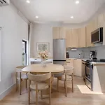 Condo-Hotel Near Bedford Ave L-Subway