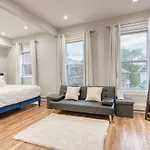 Beauty On The Reservoir Luxury New-build 2br W King Bed, Designer Finishes Ultra-fast Wifi And Ac Apartment *