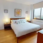 Columbus Square 1 Bedroom W Work Setup By Anyplace - 11623 Apartment