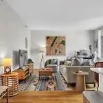 Chelsea 1 Bedroom W Work Setup By Anyplace - 11651 Apartment New York