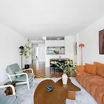 43-4d Newly Furnished 2br Full Service 24h Doorman Laundry Gym Apartment New York