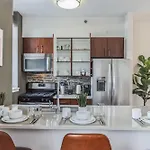 Apartment Chelsea 1 Bedroom W Work Setup By Anyplace - 11651