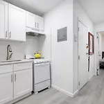 Apartment Cozy Units In Prime Location