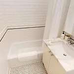 Apartment Columbus Square 1 Bedroom W Work Setup By Anyplace - 11623