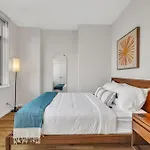 Apartment Chelsea 1 Bedroom W Work Setup By Anyplace - 11651 *