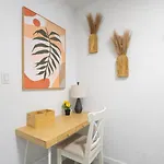 Apartment Cozy Units In Prime Location *
