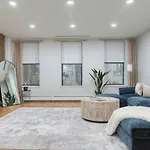 Haven On Bruckner Sprawling 2br W King Bed Fast Wifi 20 Minutes To Times Square * New York