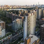 Columbus Square 1 Bedroom W Work Setup By Anyplace - 11623 * New York