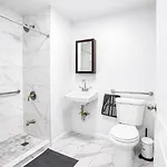 Cozy Units In Prime Location Apartment