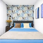 Apartment Cozy Units In Prime Location *