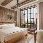 1 Park Hotel 5*