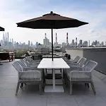 Dutch Hotel Long Island City New York , Belvilla District 6 Formerly Sonder