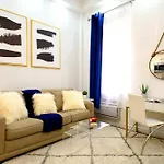 62-2b Renovated 1br In Prime Upper East Side Apartment