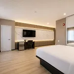 Hotel Pergola Jamaica Jfk New York