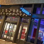 3 Bedroom Condo In Flatiron