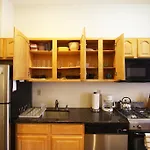 Luxury Living Apartment *