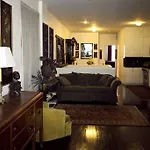 Hotel The Gallery House 2*