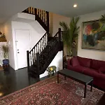 Hotel The Gallery House