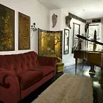 The Gallery House
