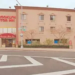 Brooklyn Motor Hotel