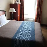 Red Lion And Brooklyn Hotel