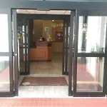 Red Lion And Brooklyn Hotel 3*