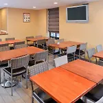 Red Lion And Brooklyn Hotel