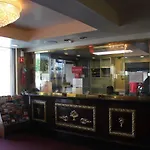 Brooklyn Motor Hotel 2*