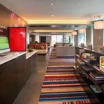 Courtyard By Marriott Manhattan/herald Square