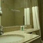 Hotel Quality Jfk Airport Rockaway Blvd 2*