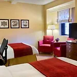 Marriott East Side Hotel 4*