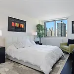 Luxury 2Bdrm Midtown Apt With Views