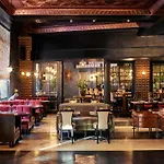 Hotel Roxy 4*