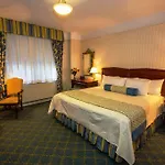 Hotel Wellington 3*
