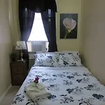 Neptune Hotel 2*