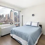 Amazing Apartment- Walking Distance To Times Sq