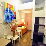 Chelsea Art Hostel New York