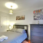 Chelsea Art Hostel