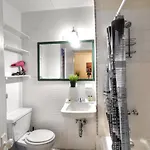 Chelsea Art Hostel New York