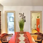 Chelsea Art Hostel New York
