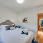 Soho Les 3 Bed Artist Loft