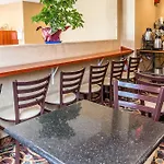 Avion Near Lga Airport, An Ascend Collection 3* New York