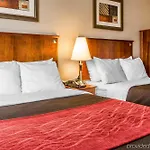 Avion Near Lga Airport, An Ascend Collection 3*
